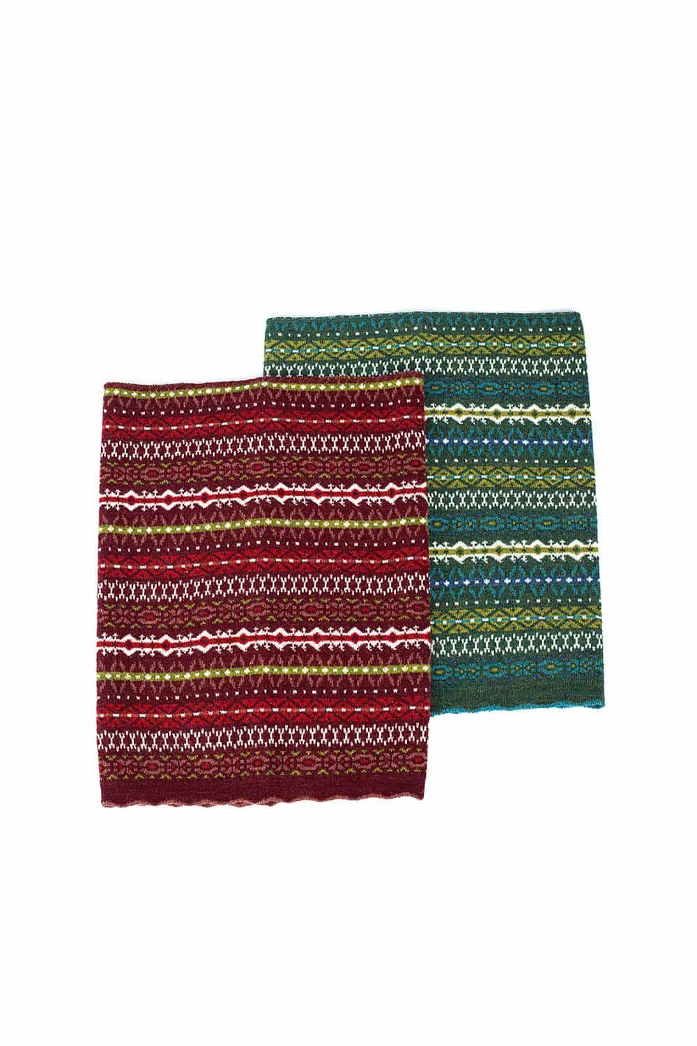 Loop Nordic Cacheur in rot und blau im nordic Stil aus bio Wolle (kbT), Freisteller