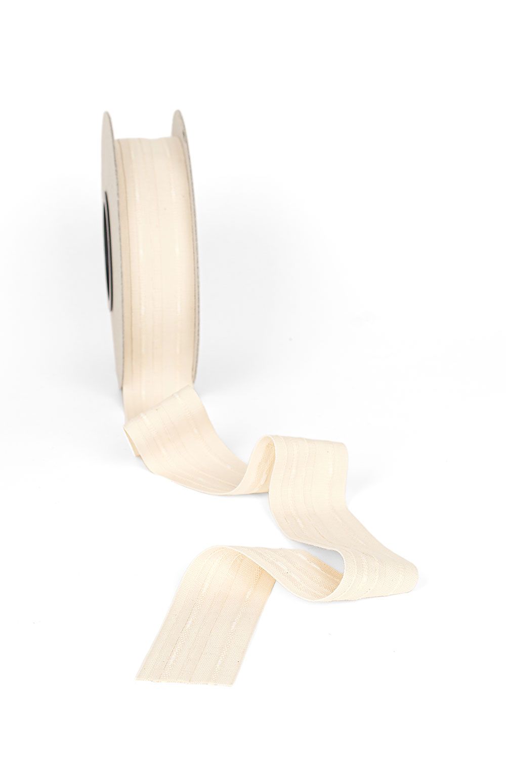 Rolle Gardinenband in naturweiß aus Baumwolle, Freisteller