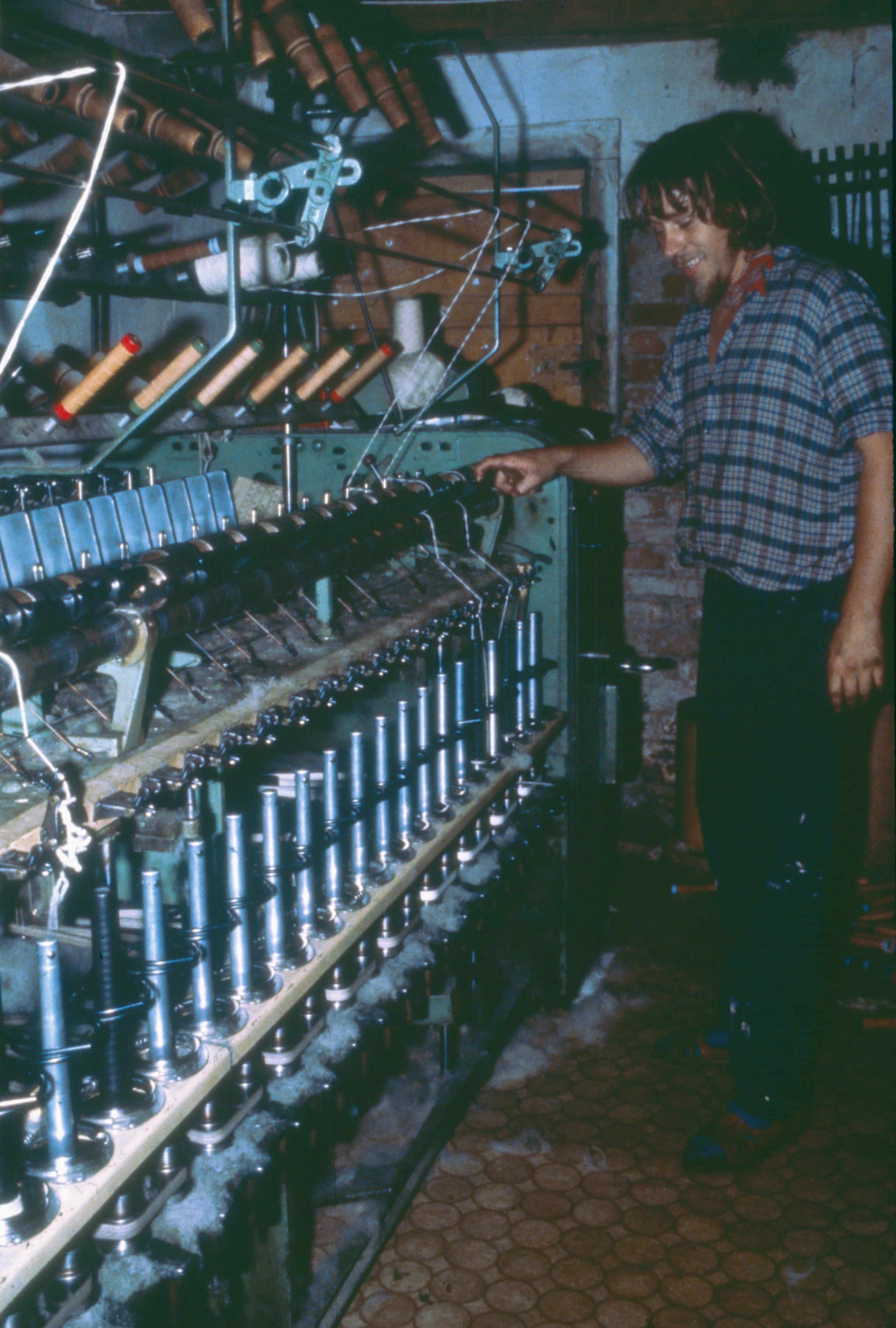 historisches Bild von Finkhöfler an einer Maschine