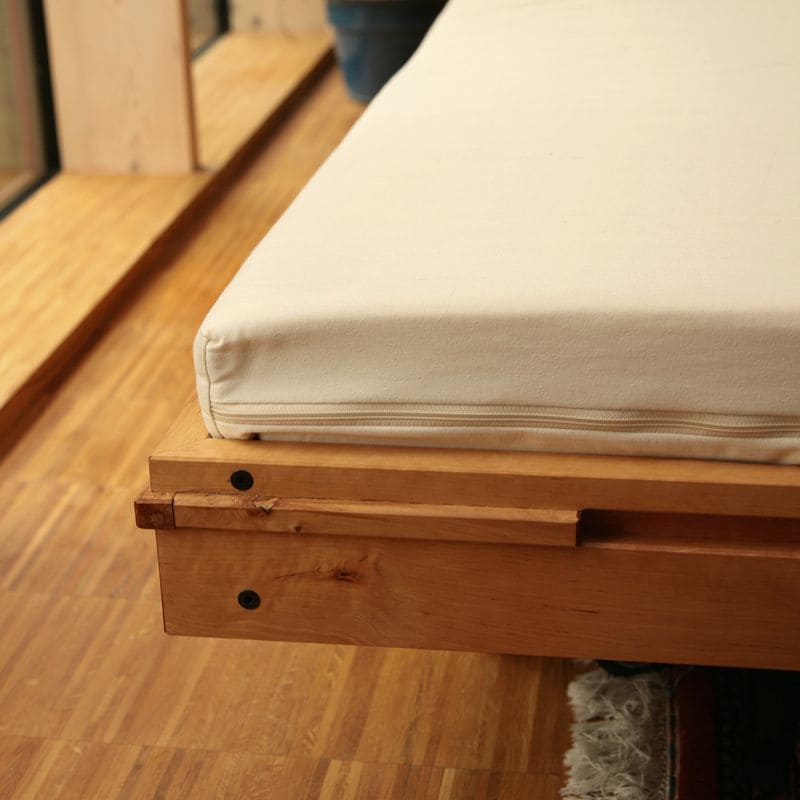 86050000-Matratzenecke Bettdecke mit Matratze