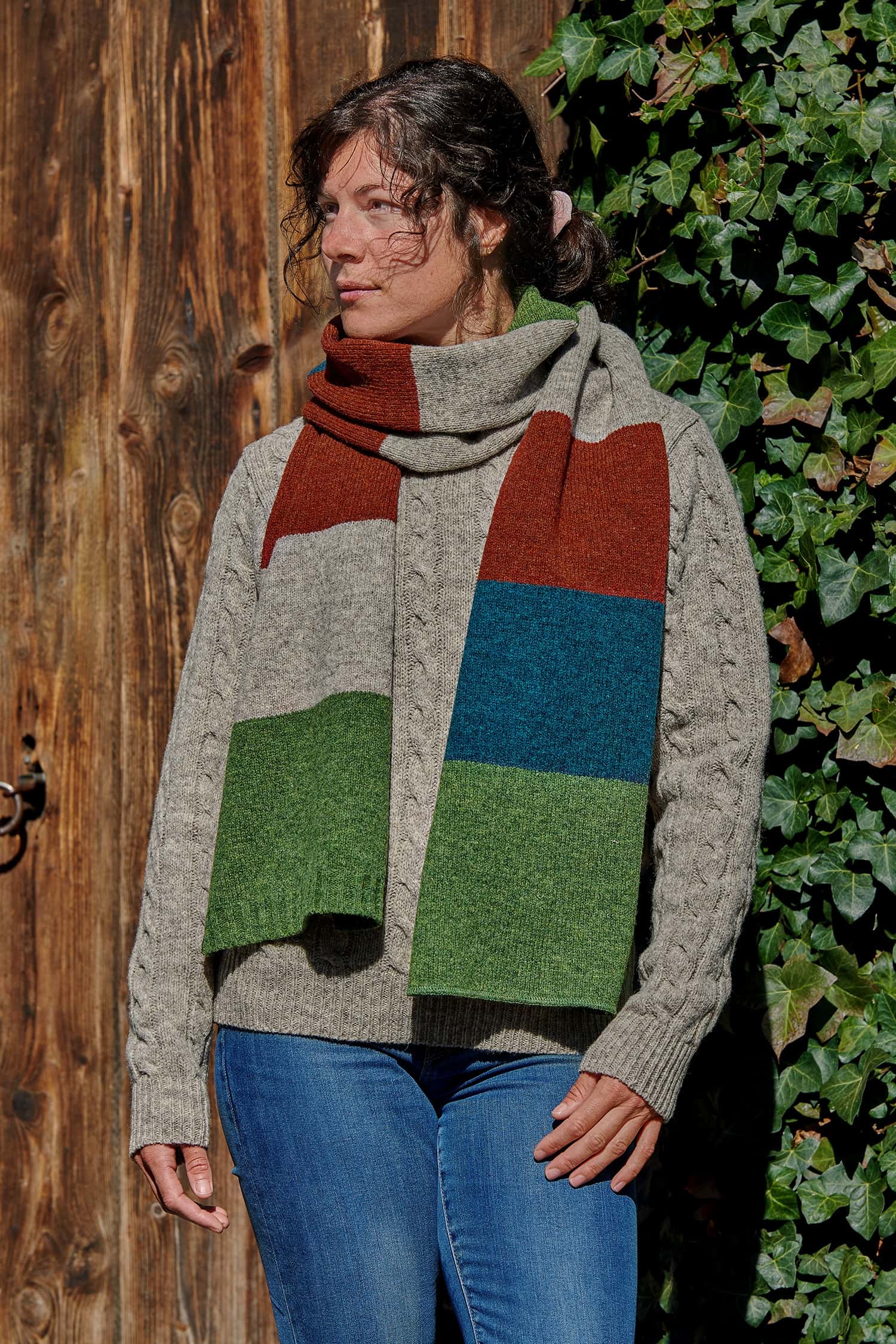 Strickschal gestreift aus Bio-Wolle bunt Strickschal gestreift aus Bio-Wolle bunt