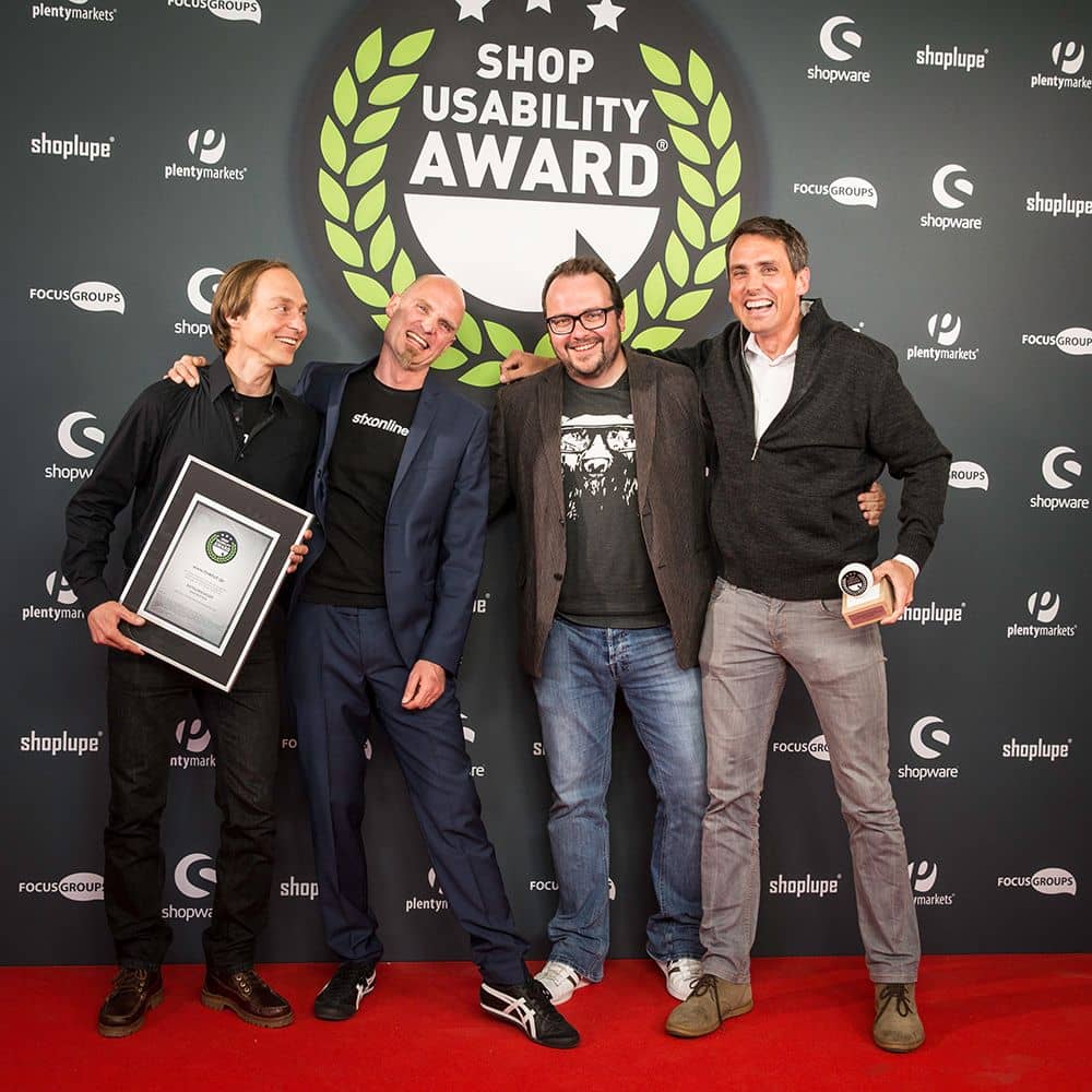 Männer bei Shop Usabiliy Award