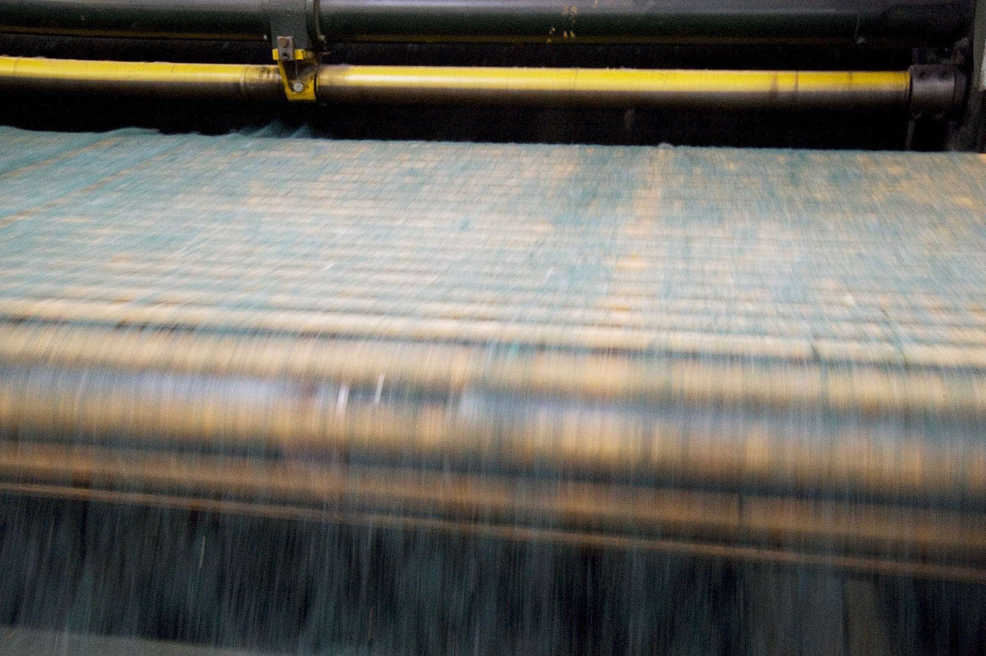 ueber-uns-unsere-wolle-spinnen-web-385 Finkhof Wolle bei der maschinellen Spinnung