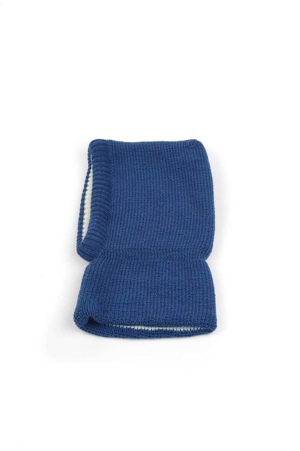 blaue Schlupfmütze aus bio Wolle (kbT) und bio Baumwolle (kbA) vom Finkhof, Freisteller