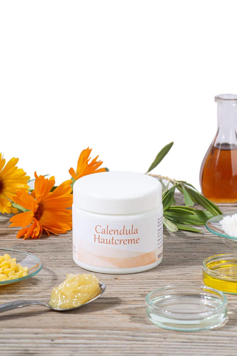 Calendula-Hautcreme 100 ml Finkhof Calendula-Hautcreme 100 ml im Glastiegel – Naturkosmetik mit Calendula-Extrakt, Wollwachs & Ölen, dekoriert mit Calendulablüten