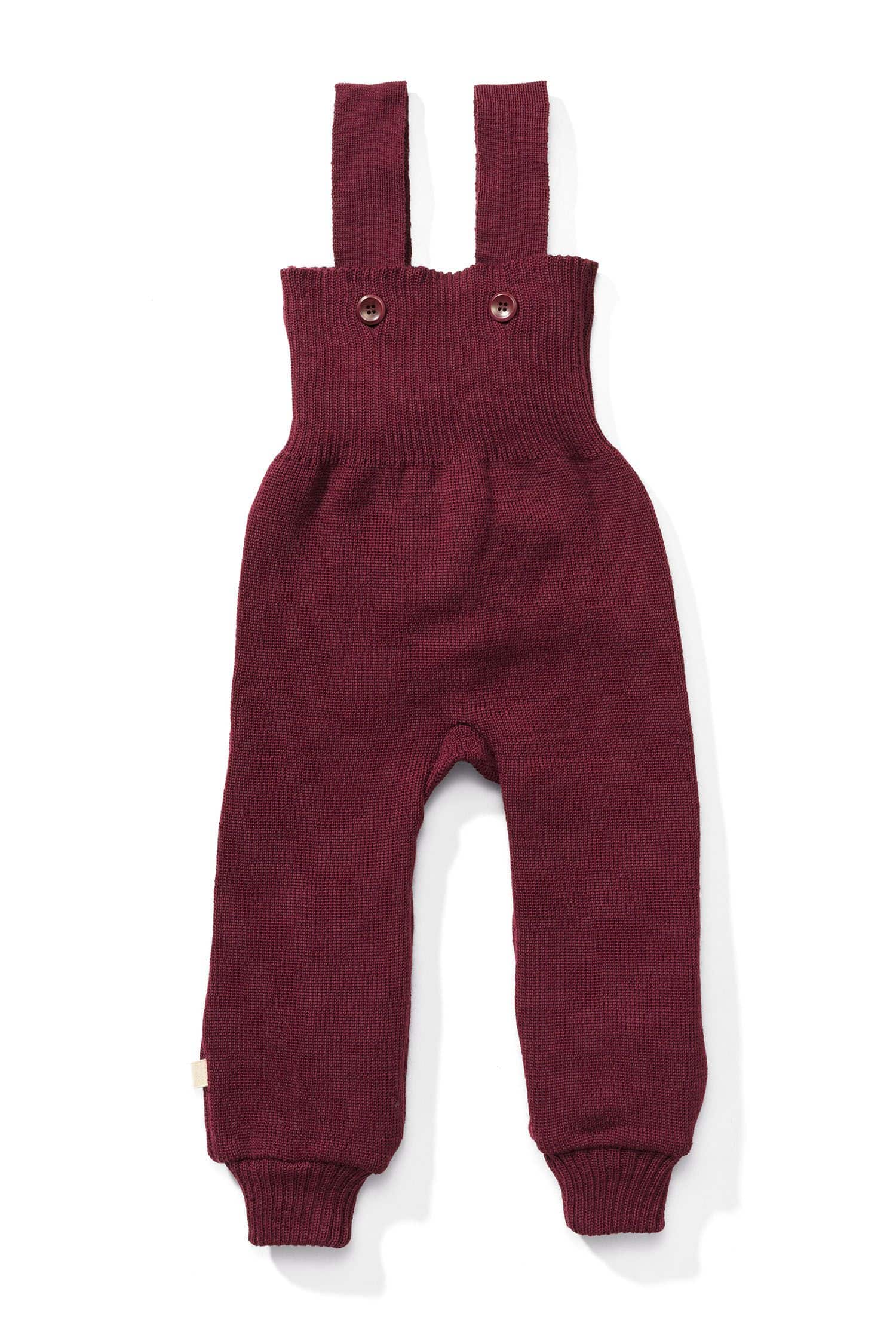 burgunderrote Strickhose aus bio Merinowolle (kbT) mit Latz, Freisteller