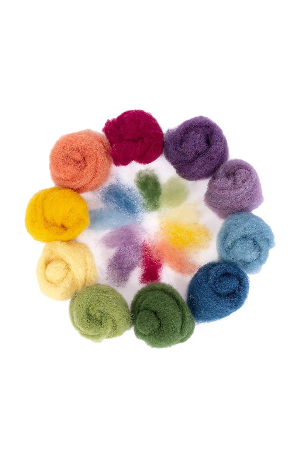 Märchenwolle aus bio Wolle (kbT) vom Finkhof in 10 Farben als Kreis angeordnet
