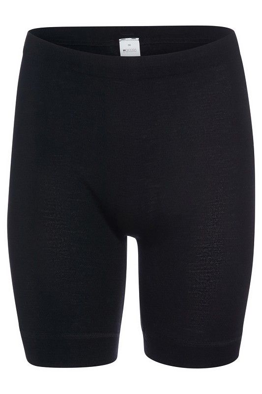 schwarze kurze Hose aus bio Wolle (kbT) und Seide, Freisteller von vorne