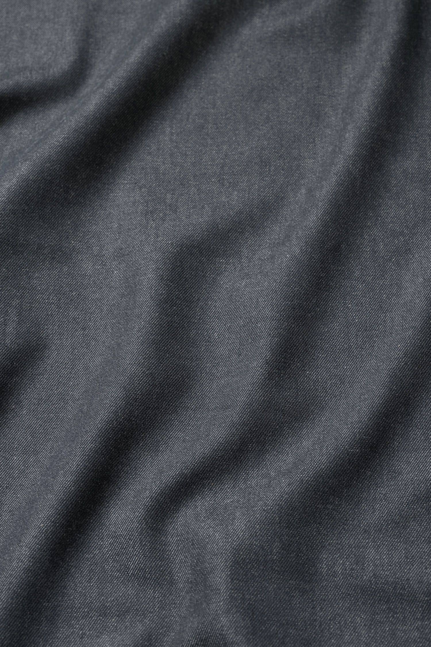 Jeansstoff Detailaufnahme vom blauen Jeansstoff aus bio Baumwolle (kbA) vom Finkhof