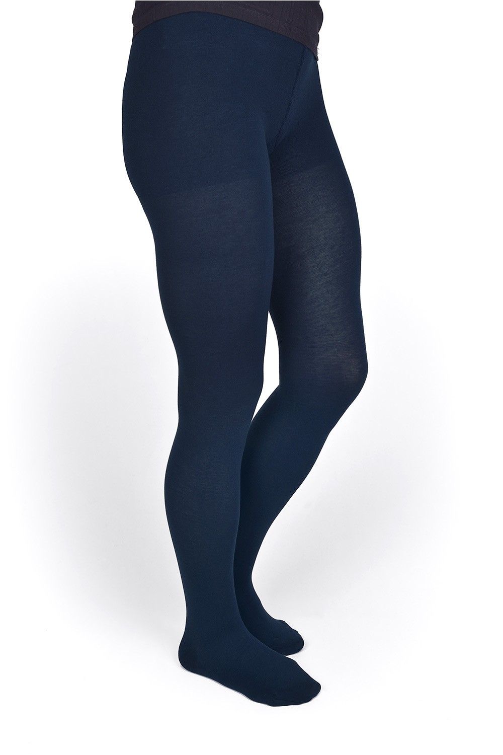 marineblaue Feinstrumpfhose aus bio Baumwolle (kbA) und Elasthan vom Finkhof, getragen