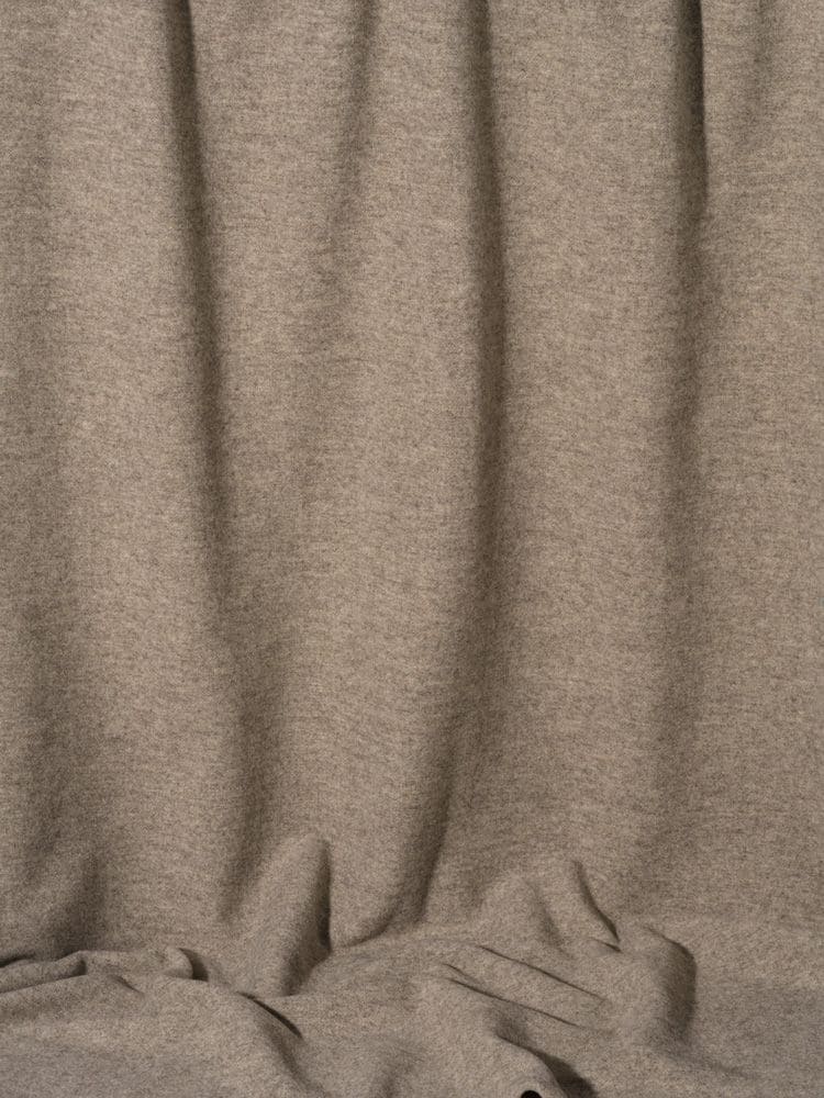 ungefärbter grauer Walkstoff aus bio Wolle (kbT) vom Finkhof