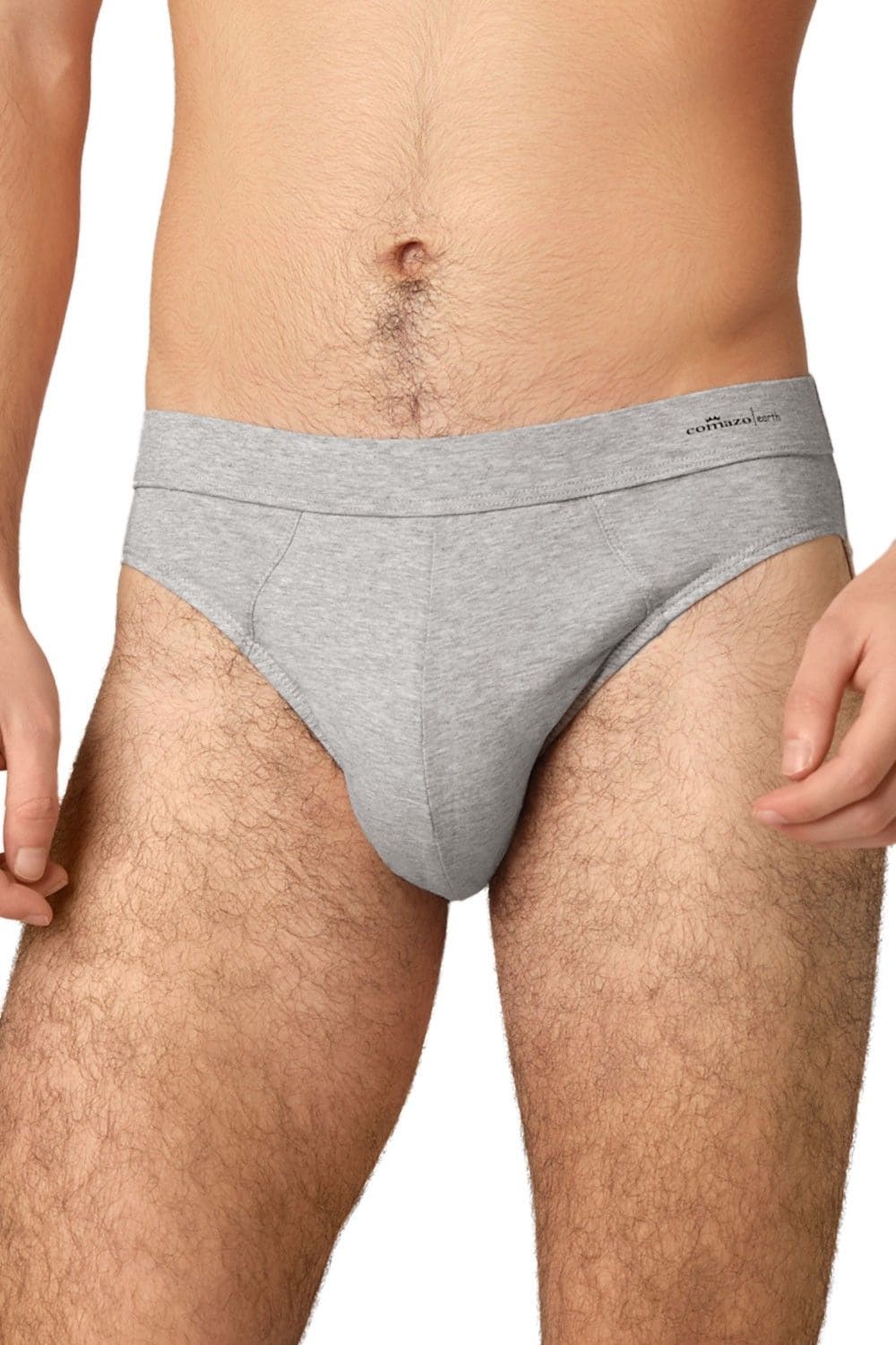 Frontansicht von Model mit hellgraumeliertem Slip aus bio Baumwolle (kbA) und Elasthan