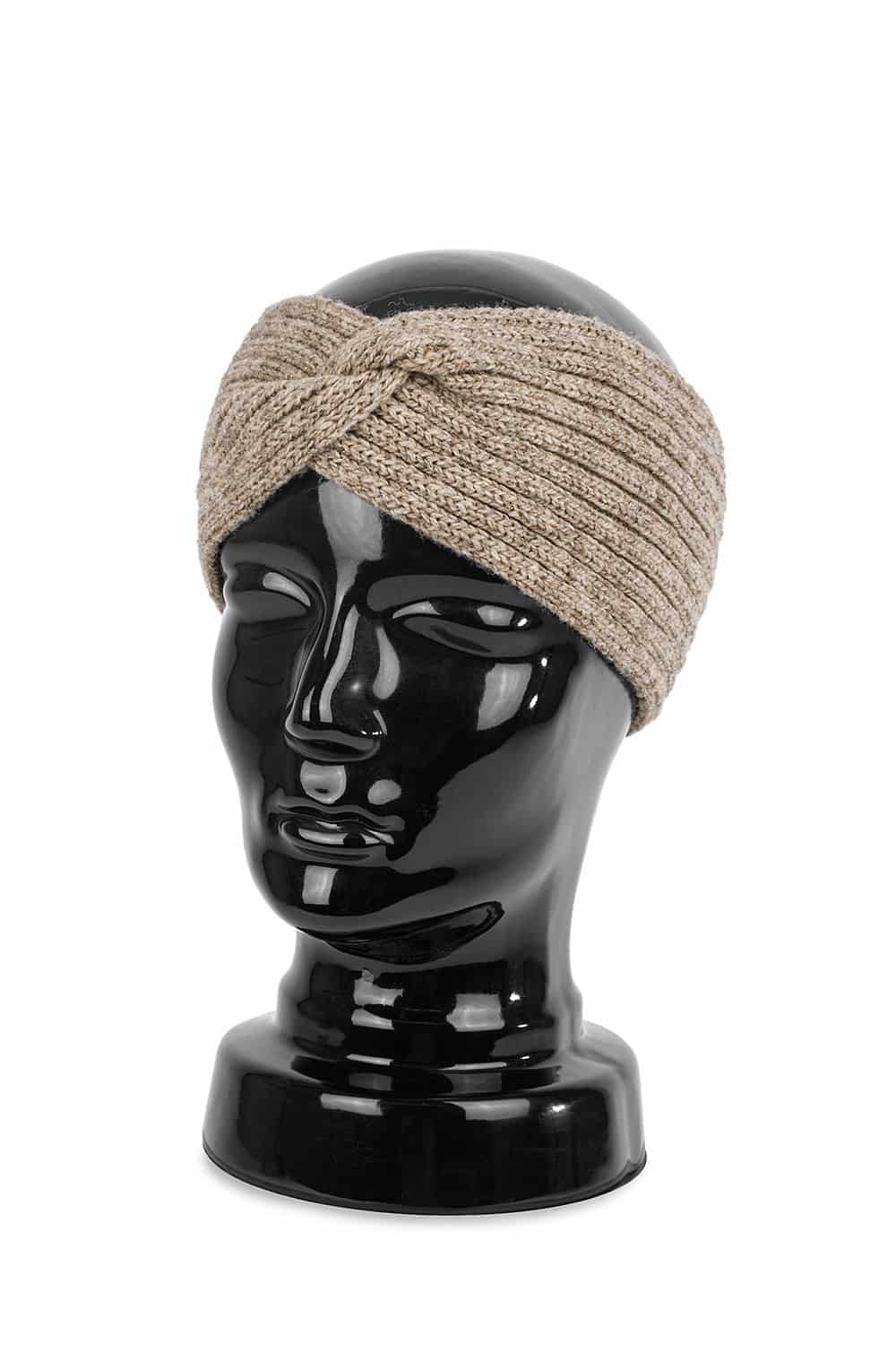 graues Stirnband mit Twist vom Finkhof aus bio Wolle (kbT) auf Puppenkopf