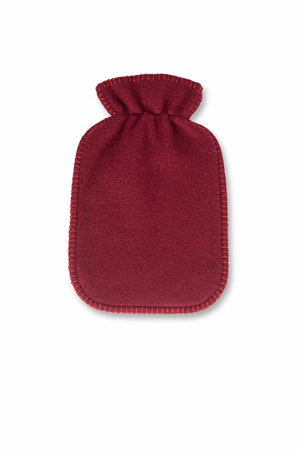 bordeauxroter Wärmflaschenbezug aus bio Wolle (kbT) vom Finkhof, Freisteller