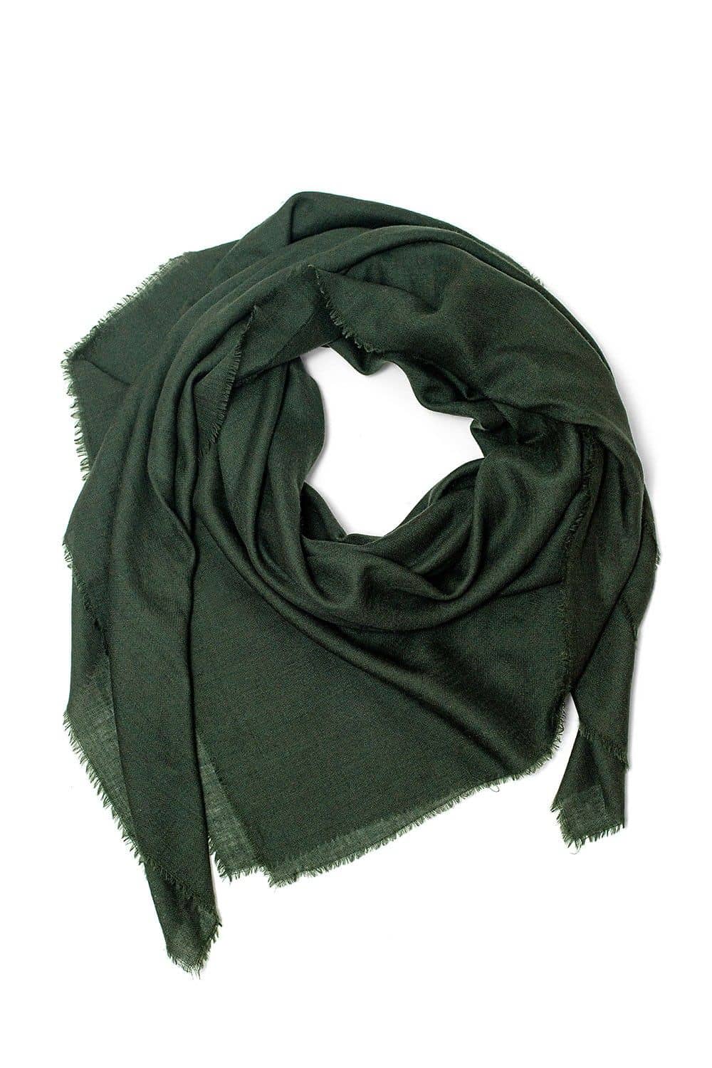 Halstuch aus waldgrünem Wollmouselinestoff aus bio Wolle (kbT)