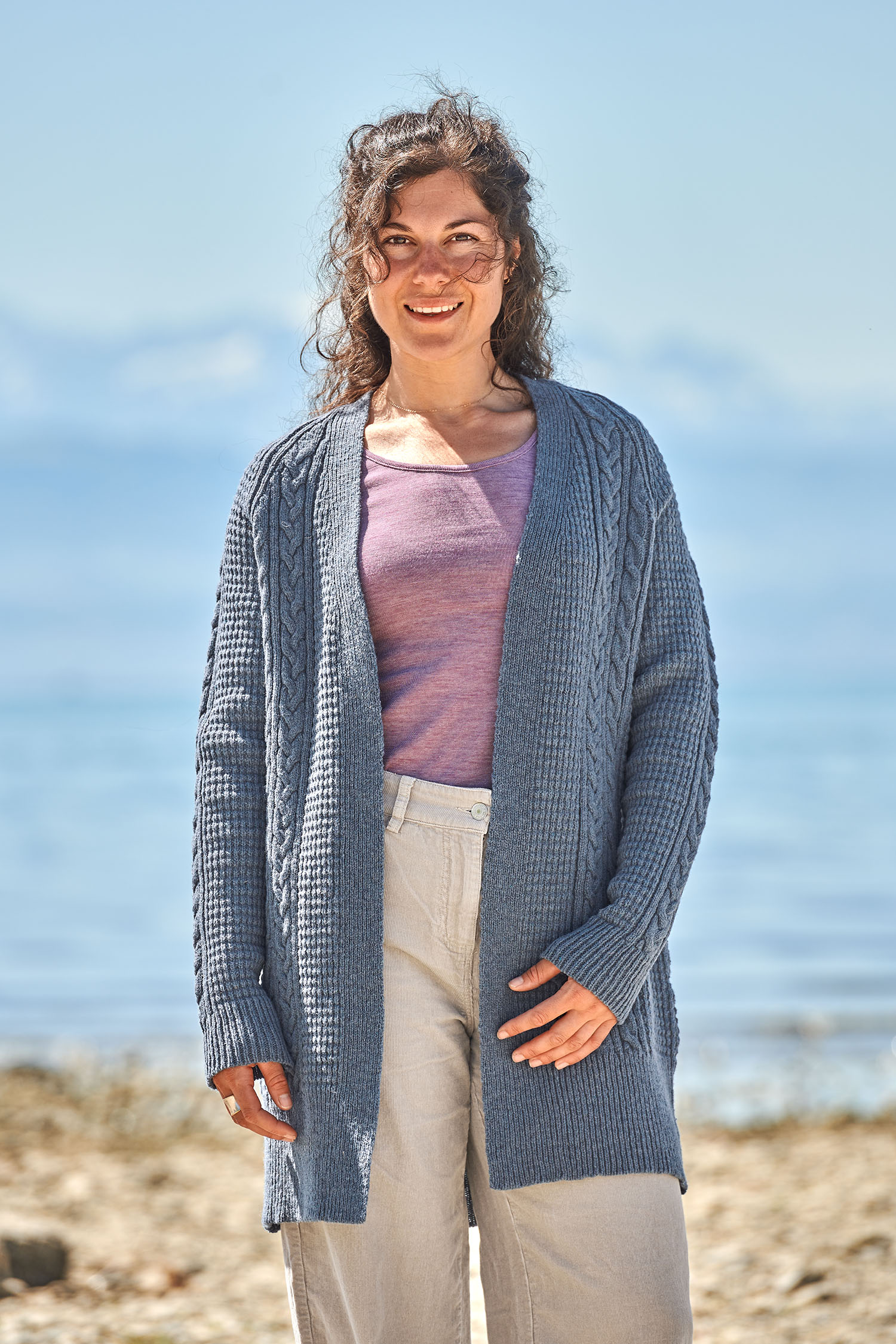 Finkhof-Zopfmuster-Cardigan gefärbt rauchblau Gr. M