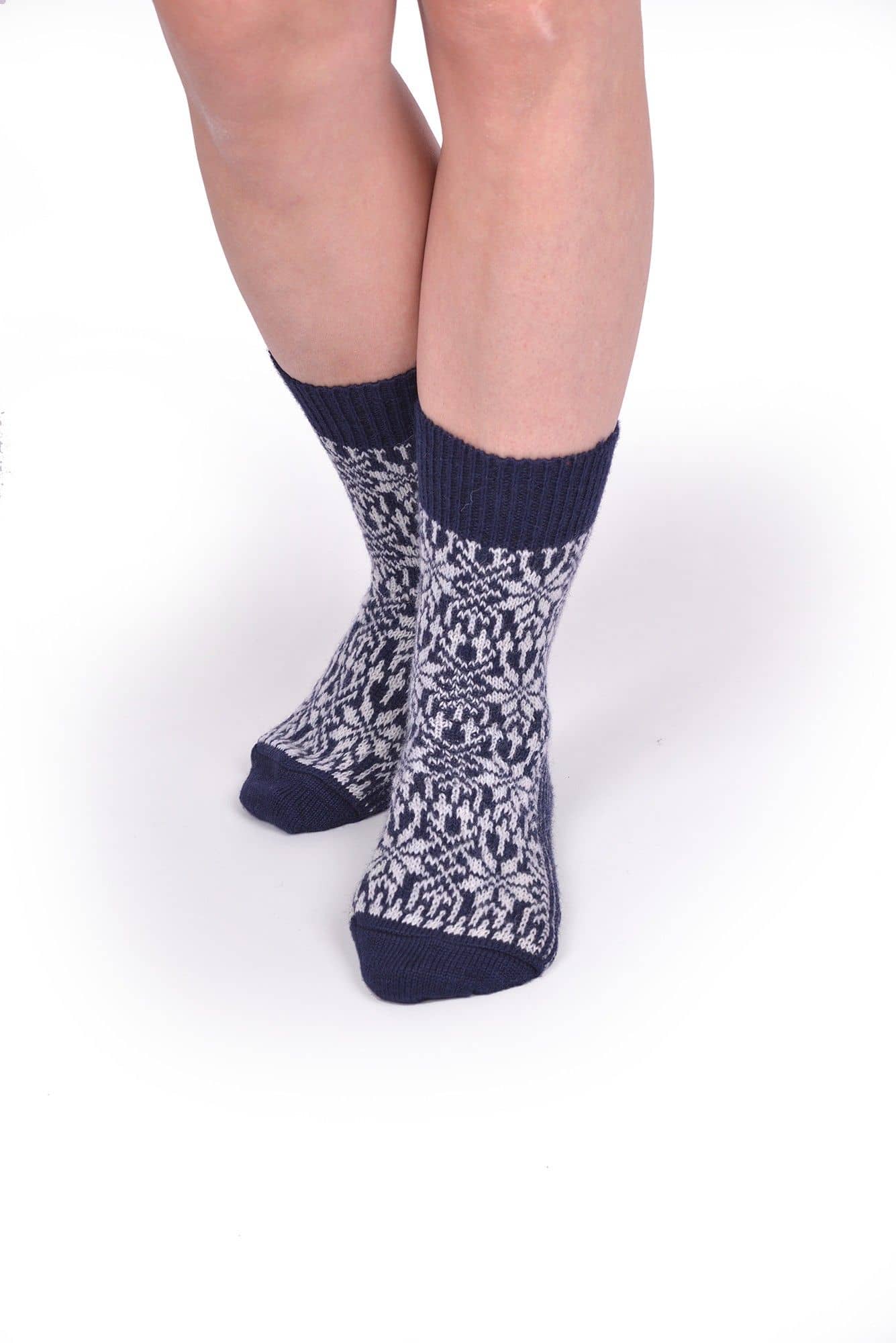 blau weiße Socken mit Norwegermuster aus bio Merinowolle (kbT)