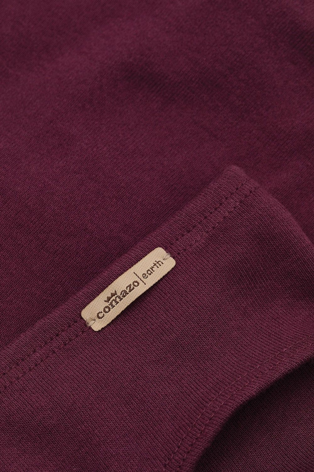 Detailaufnahme vom Etikett des weinroten Slips aus bio Baumwolle (kbA)