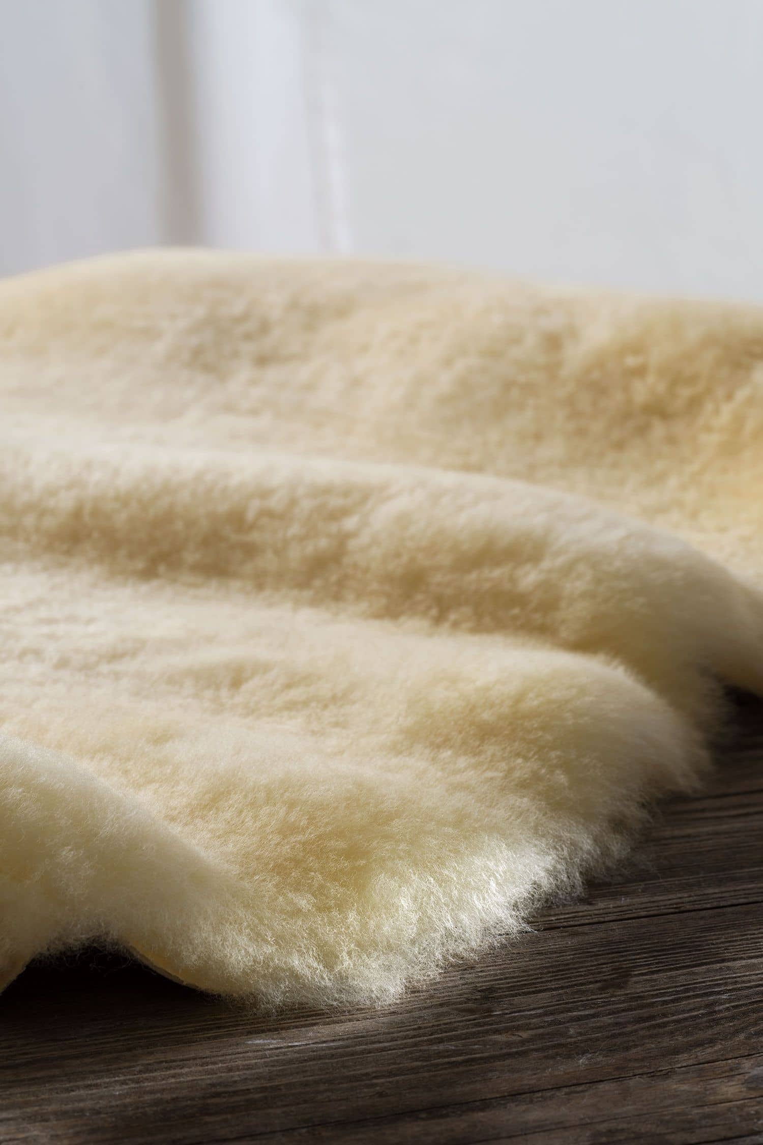 gelbliches relugan gegerbtes Schaffell vom Finkhof