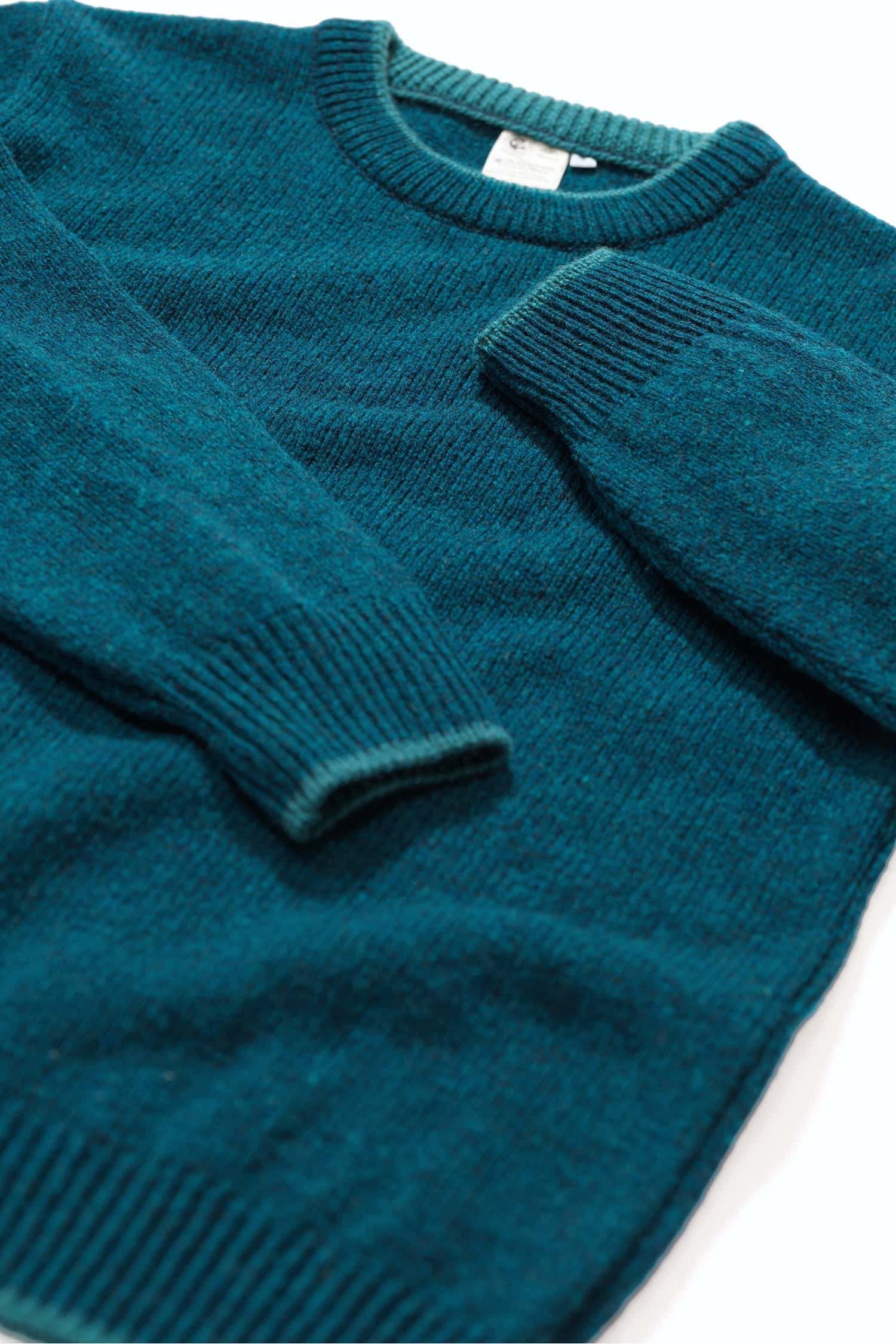 Finkhof-Pulli gefärbt aus reiner Bio-Schurwolle Finkhof-Pulli gefärbt aus reiner Bio-Schurwolle