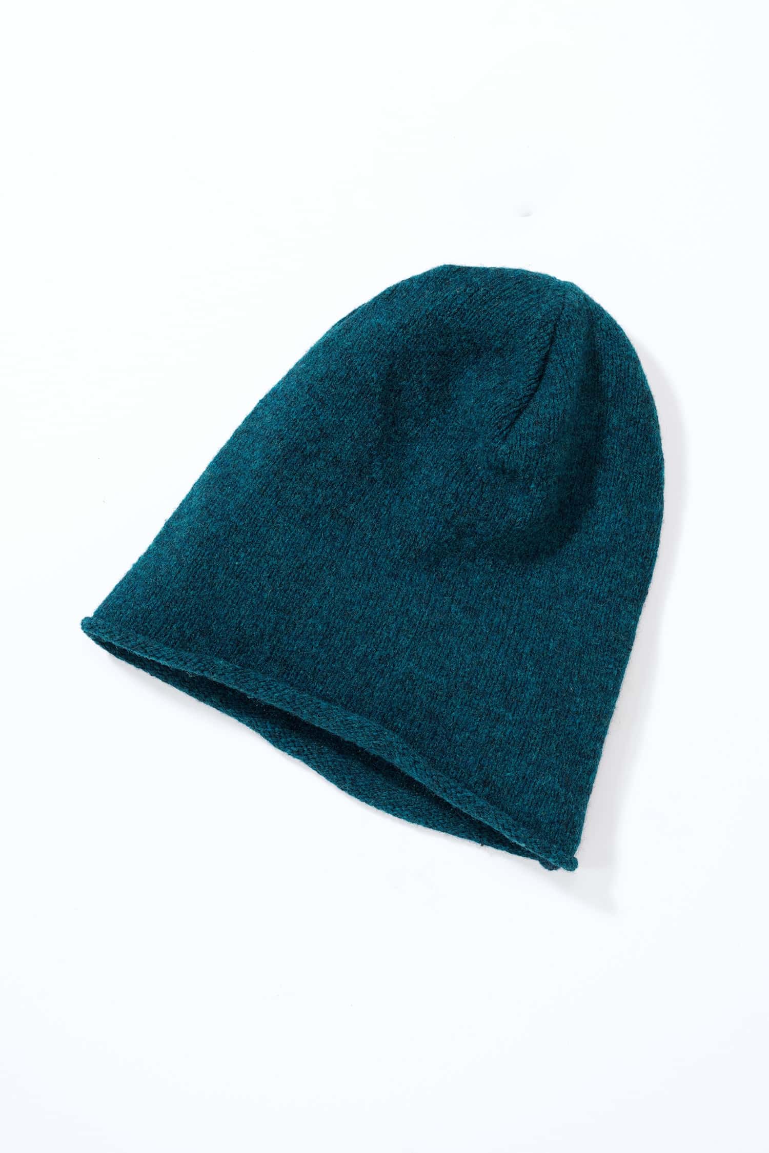 Strickmütze mit Rollrand aus Bio-Wolle seeblau Strickmütze mit Rollrand aus Bio-Wolle seeblau