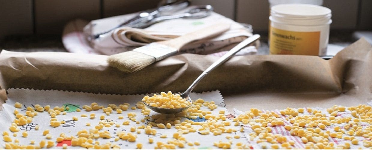 Anleitung Bienenwachstücher Herstellung von Bienenwachstücher auf Blech mit Wachsdrops und Zubehör
