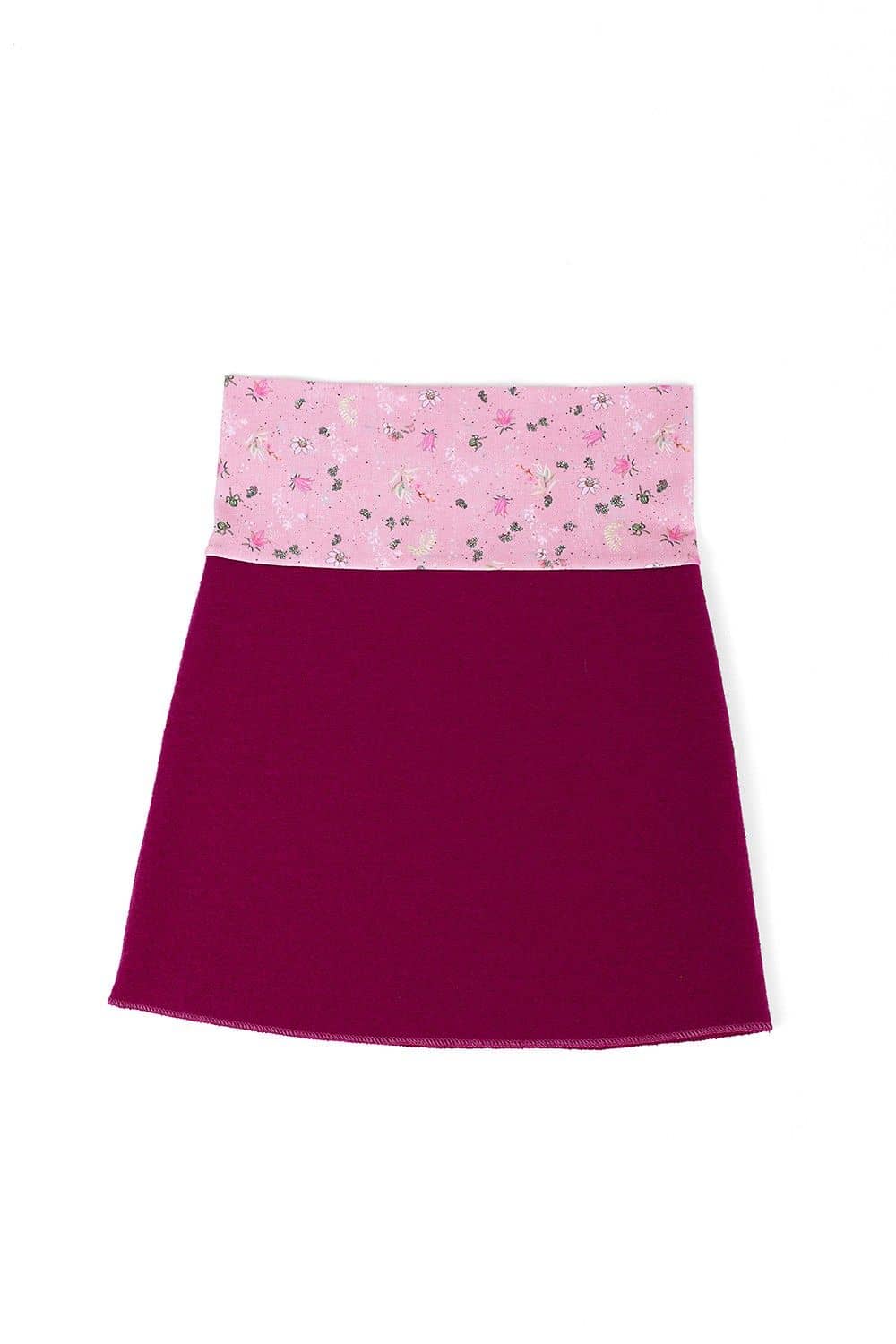 fuchsiafarbener Rock aus Strickwalk mit bio Wolle (kbT) und gemustertem Bündchen