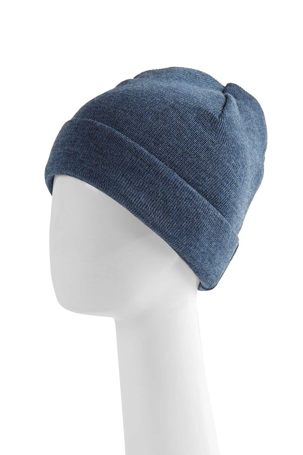 jeansblaue leichte Mütze aus bio Wolle (kbT) und bio Baumwolle (kbA) auf einem Puppenkopf