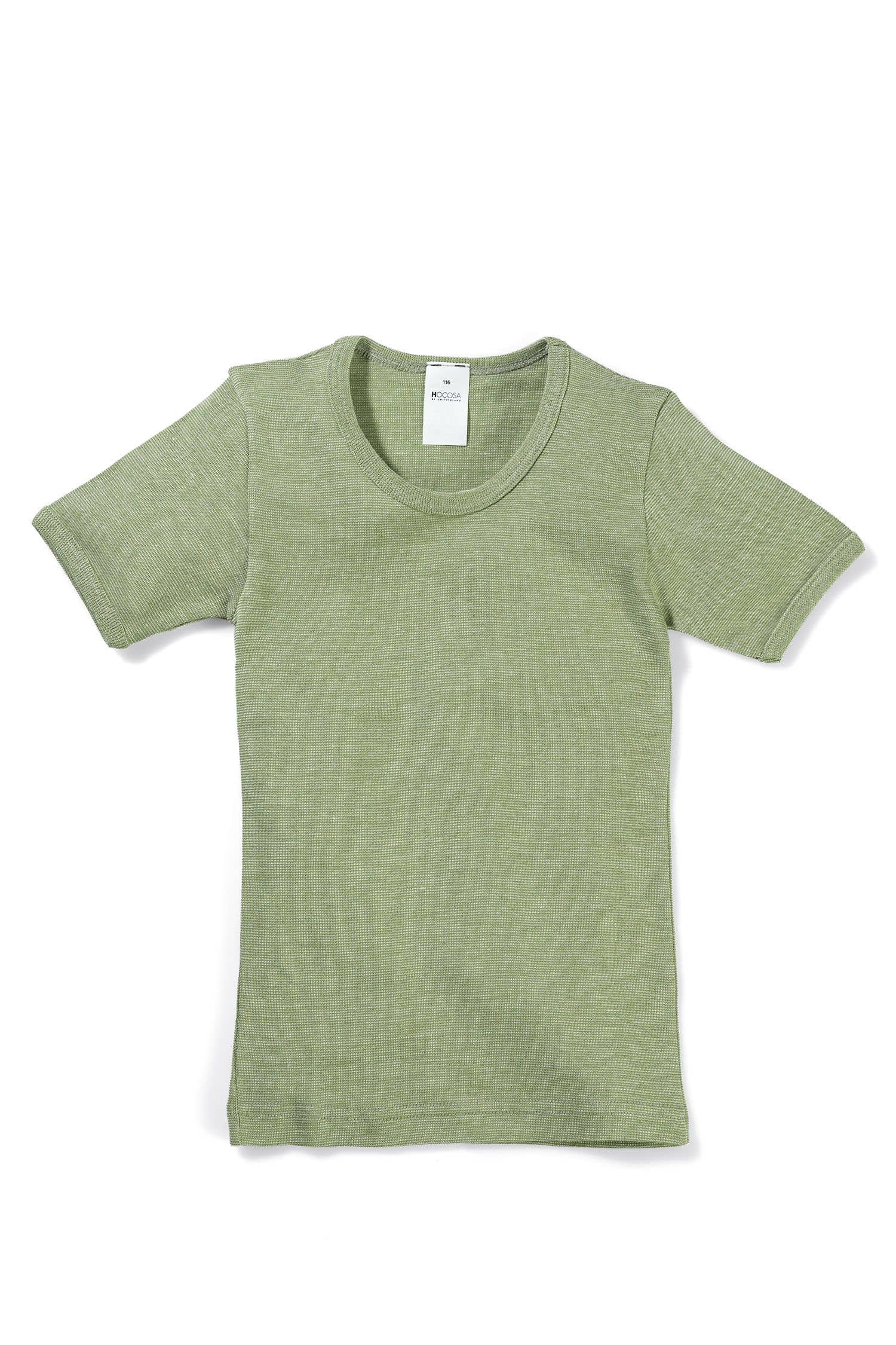 grünes Wollmix Kurzarmshirt aus bio Wolle (kbT), bio Baumwolle (kbA) und Seide, Freisteller