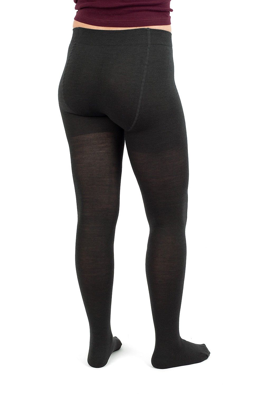 warme anthrazitgraue Strumpfhose aus bio Wolle (kbT), bio Baumwolle (kbA) und Elasthan vom Finkhof, getragen von hinten