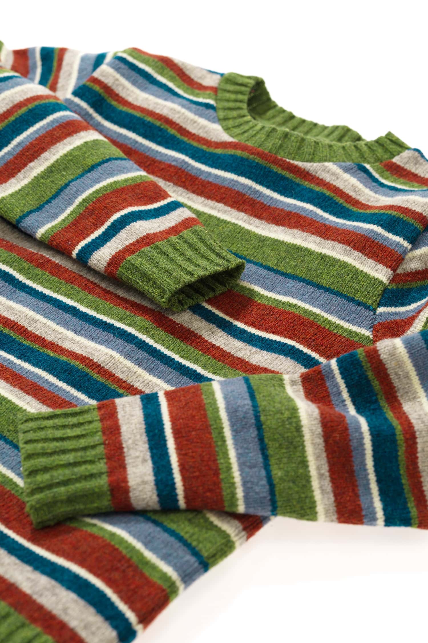 Finkhof-Wollpullover gestreift unisex bunt Gr. L aus reiner Bio-Schurwolle Finkhof-Wollpullover gestreift unisex bunt Gr. L aus reiner Bio-Schurwolle