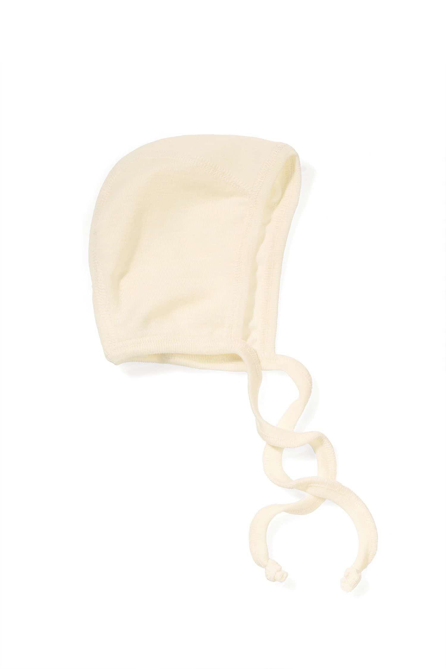 Naturweiße Babymütze aus bio Wolle (kbT) und Seide, Freisteller