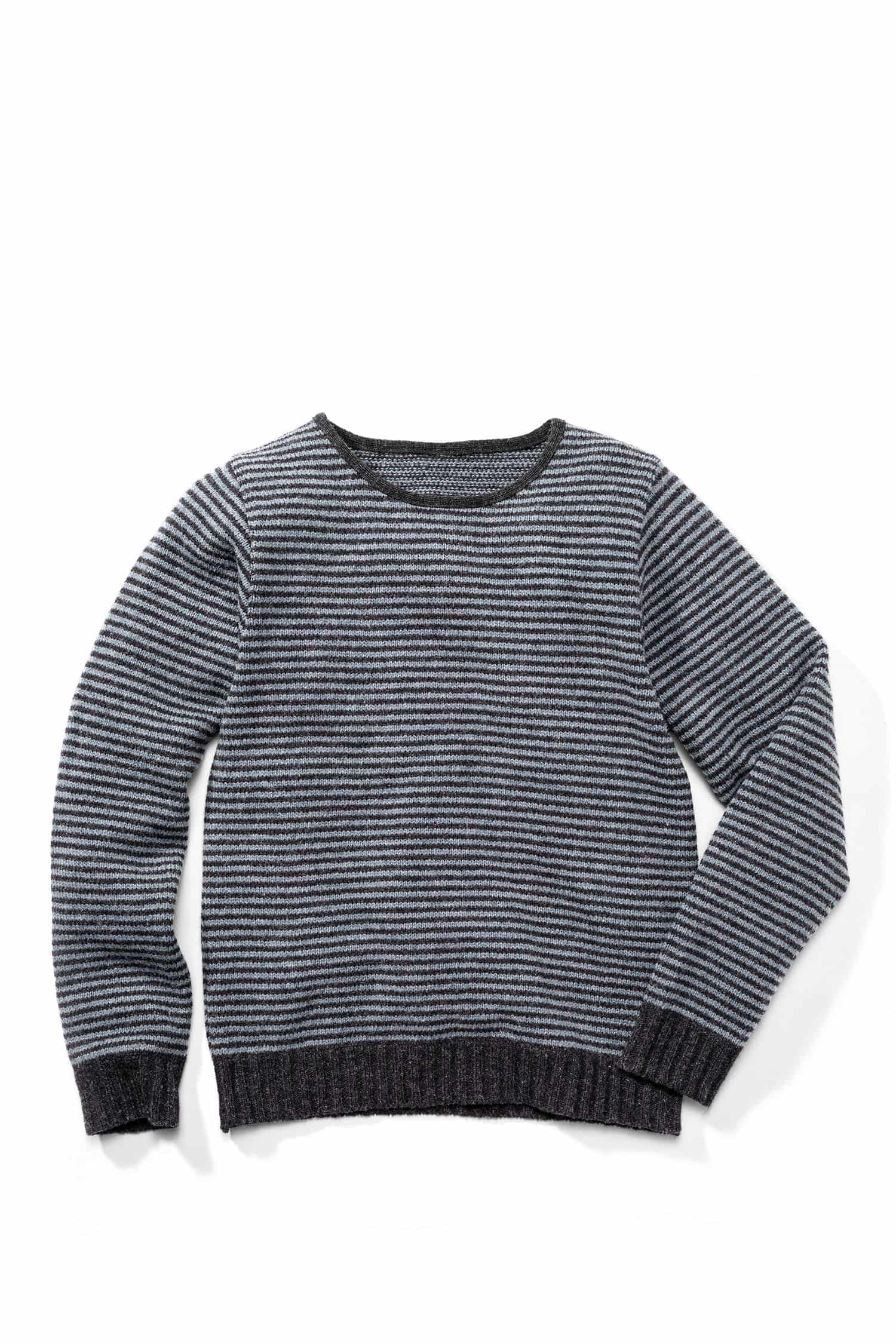 rauchblauer Streifenpulli aus bio Wolle (kbT) vom Finkhof, Freisteller