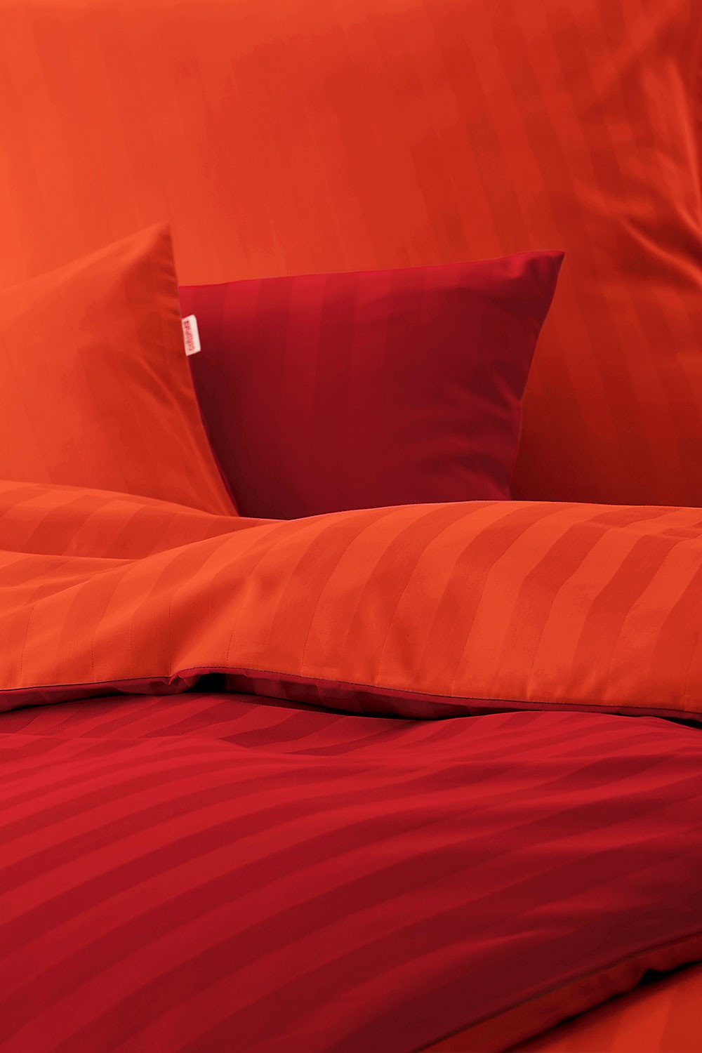 Kissenbezug „Linea" rot/orange 40 x 60 cm
