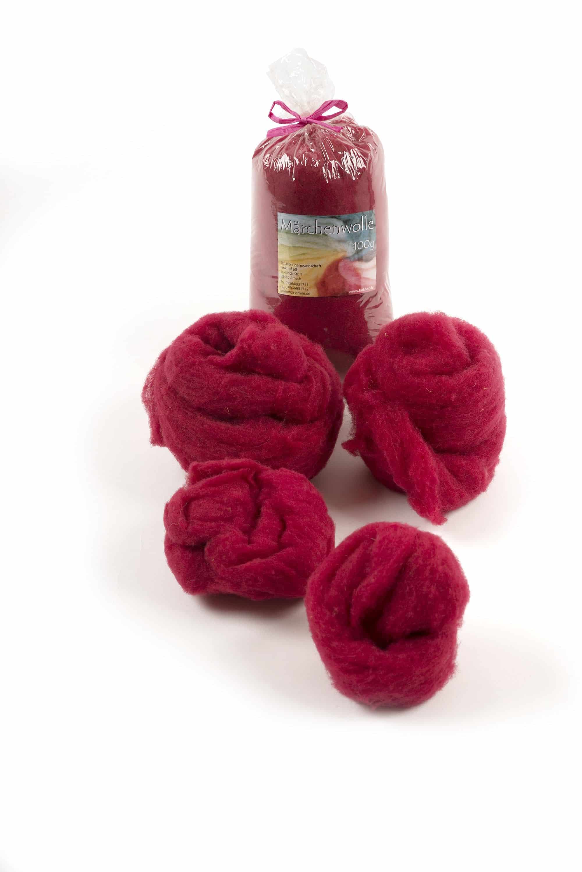 Projektbeispiel für gelbe Finkhof Märchenwolle aus bio Merinowolle (kbT) als kleine Naturlandschaft