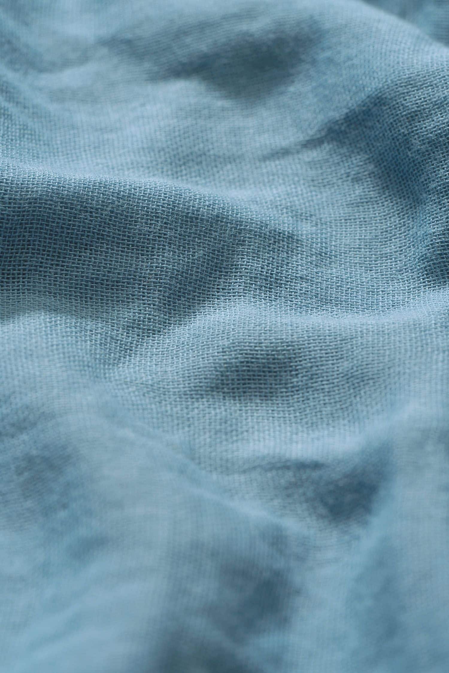 baumwoll musselin stoff in rauchblauer farbe