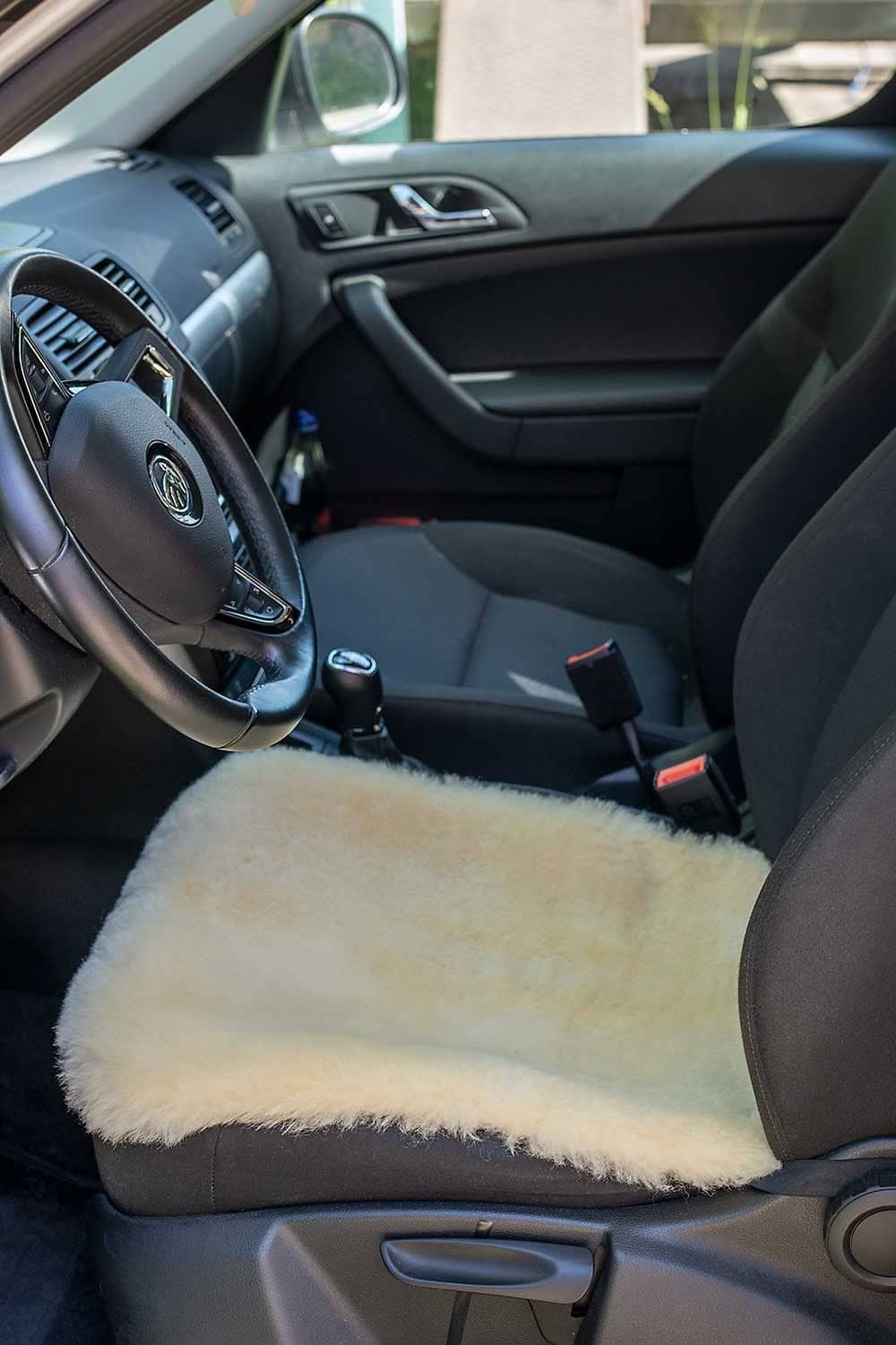 Autofell ohne Bezug, klein kleines Finkhof Autofell mit Bezug aus relugan gegerbtem Schaffell mit bio Baumwolle (kbA)