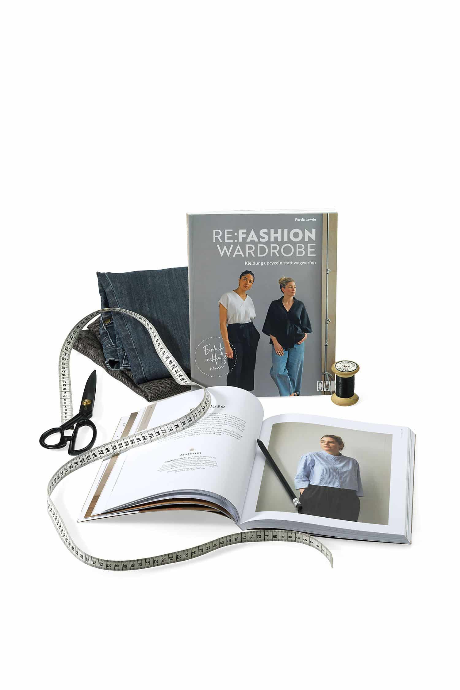 RE:Fashion Wardrobe – Kleidung upcyceln statt wegwerfen Stimmungsbild mit Buch ,,RE:Fashion Wardrobe – Kleidung upcyceln statt wegwerfen"