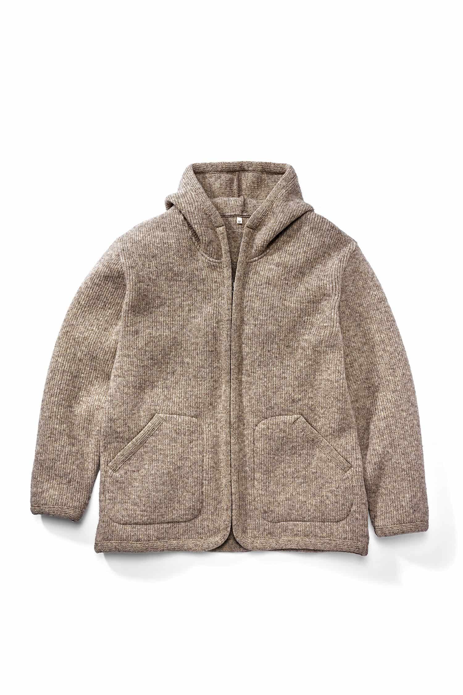 graue Finkhof Kapuzenjacke aus bio Wolle (kbT), Freisteller