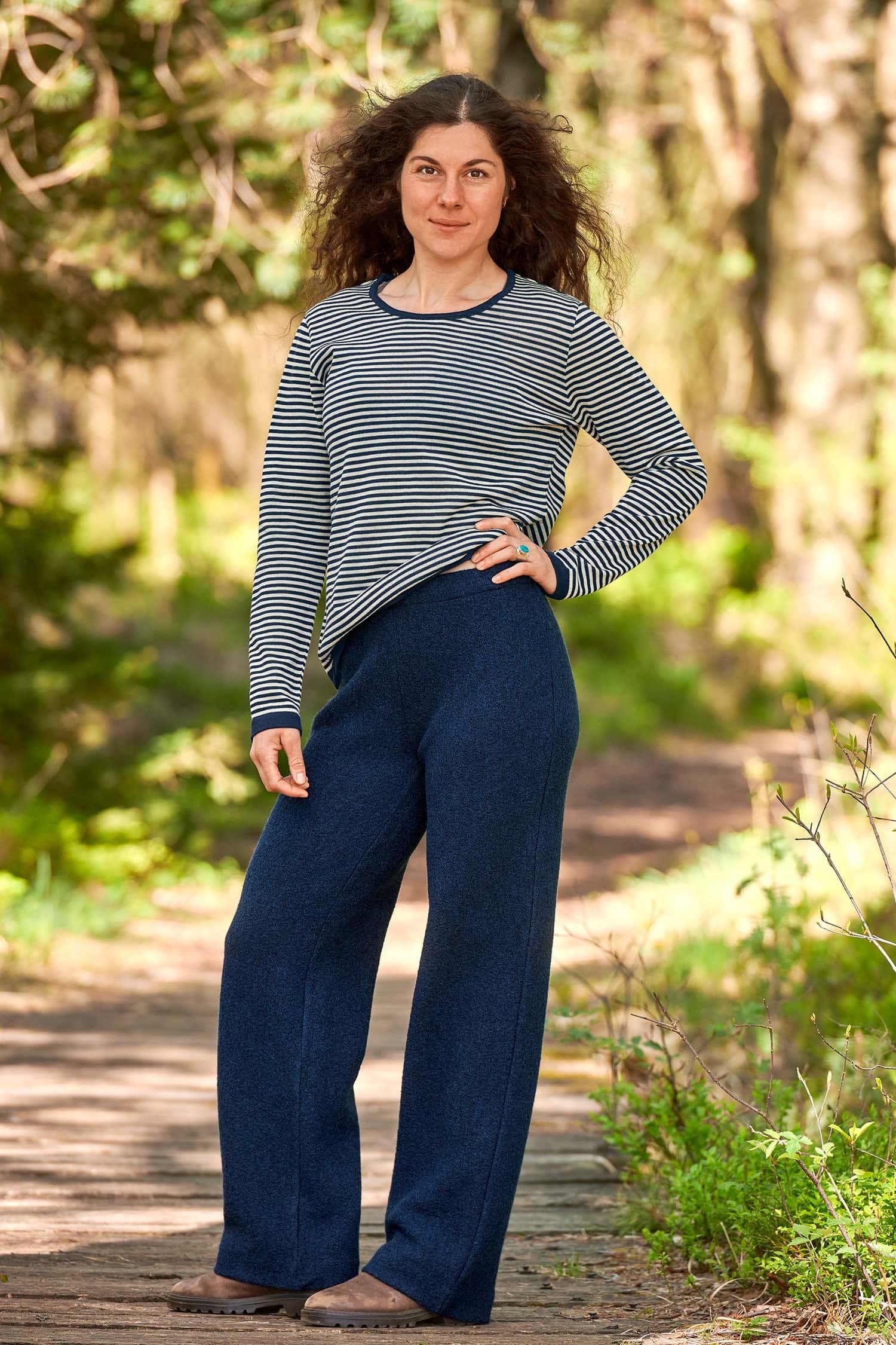 Damen-Wollkrepp-Hose aus reiner Bio-Schurwolle Damen-Wollkrepp-Hose aus reiner Bio-Schurwolle