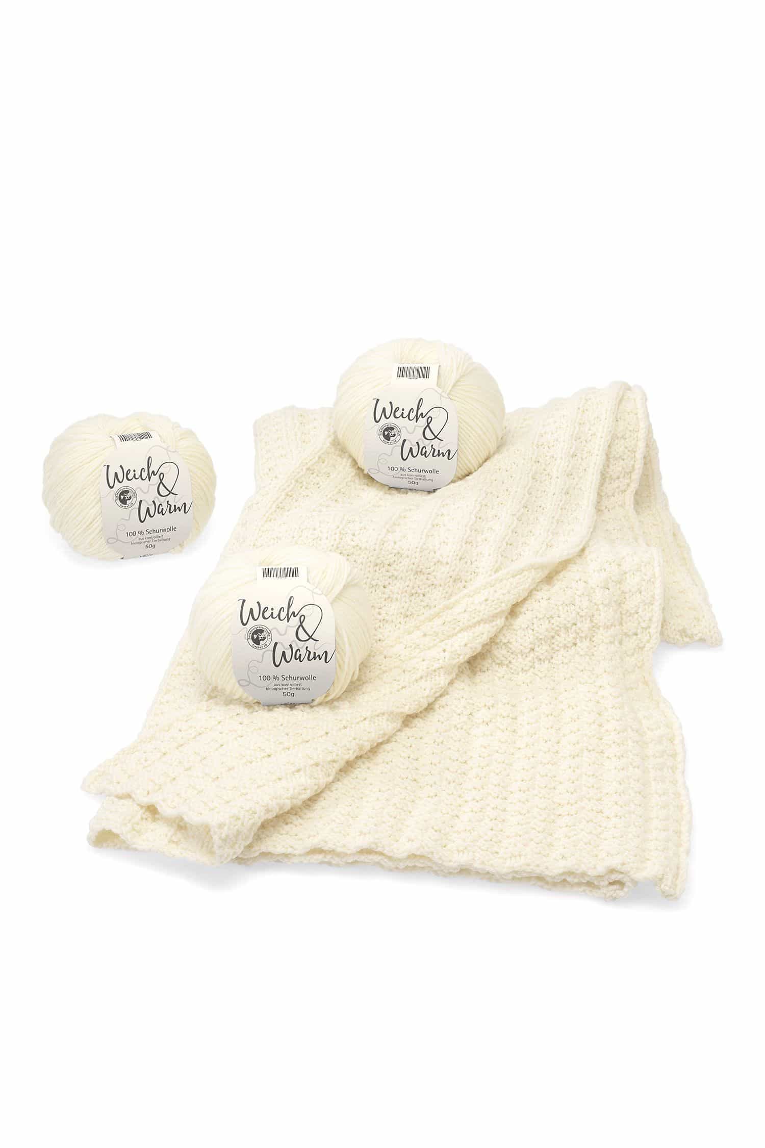 Finkhof Merinowolle Weich&Warm in weiß aus bio Wolle (kbT) als Knäule mit kleiner Decke
