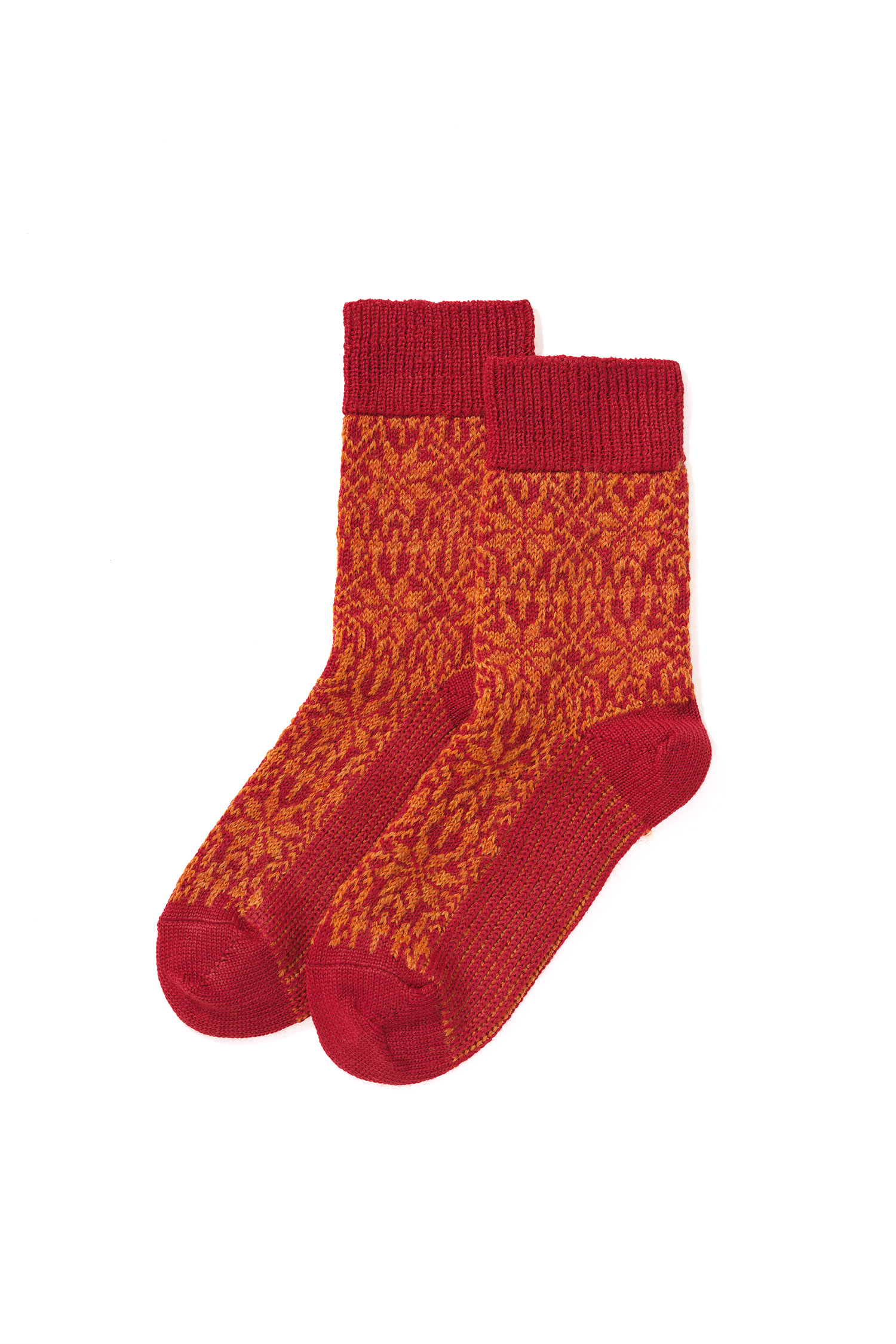 Norwegersocken Stern aus reiner Bio-Schurwolle ein Paar rot orange Norwgersocken aus bio Wolle (kbT) und Seide, Freisteller