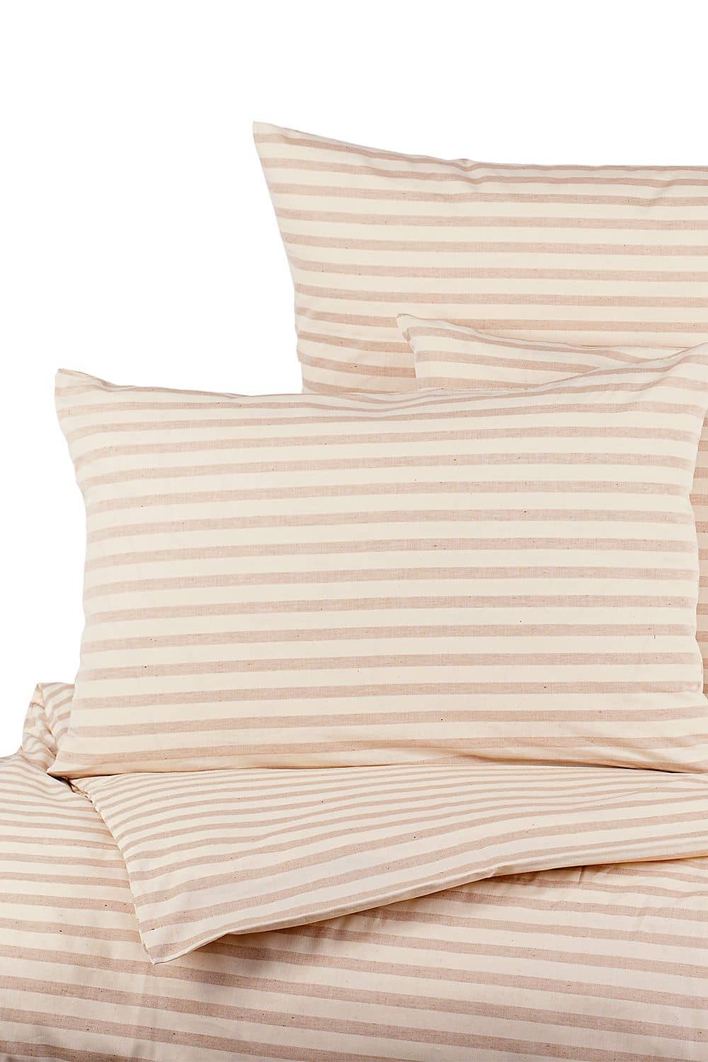 ungefärbte Bettwäsche mit Streifen aus bio Baumwolle (kbA) als Decken- und Kissenüberzug auf weißem Untergrund