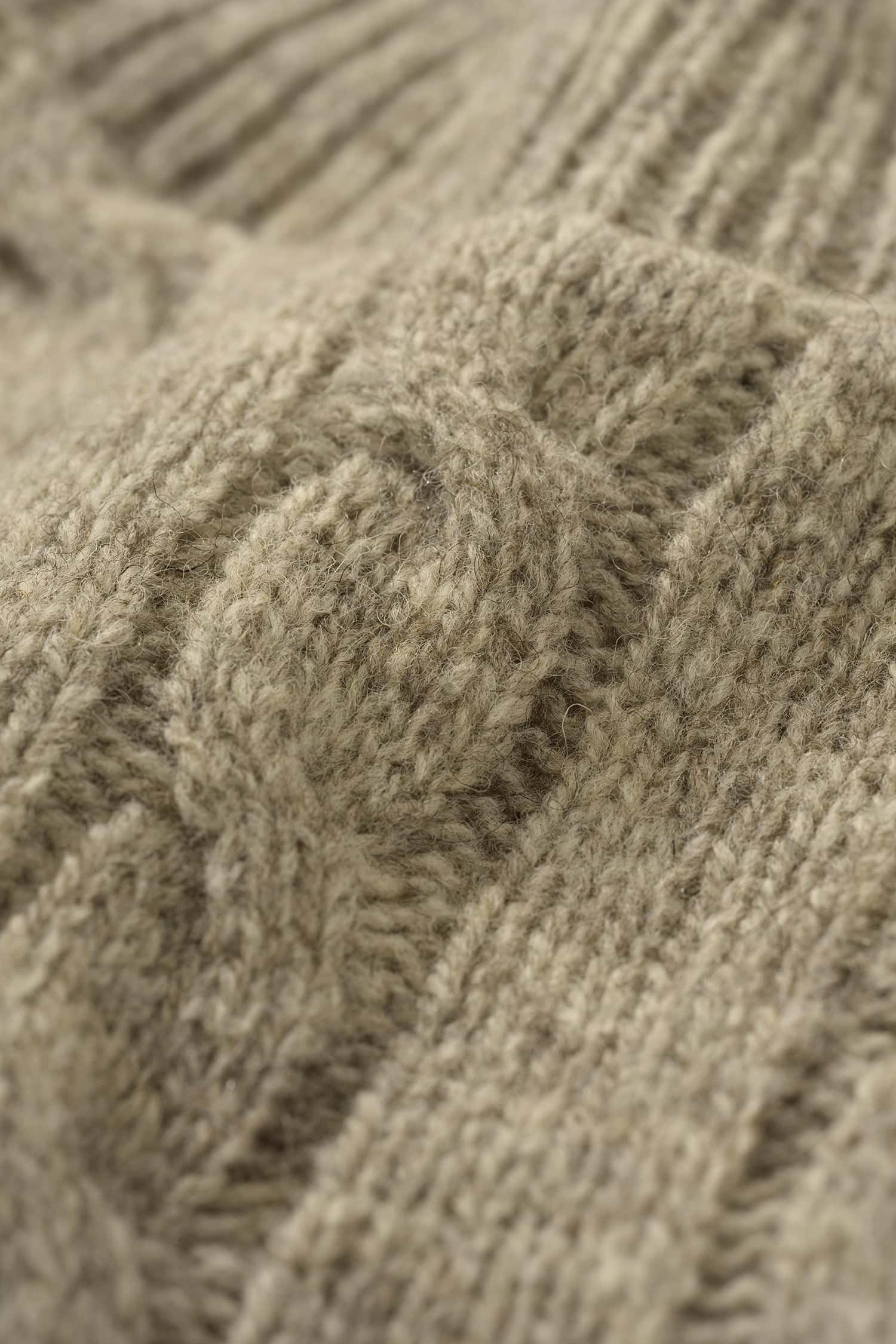 Finkhof-Zopfmuster-Wollpullover unisex grau Gr. M aus reiner Bio-Schurwolle Finkhof-Zopfmuster-Wollpullover unisex grau Gr. M aus reiner Bio-Schurwolle